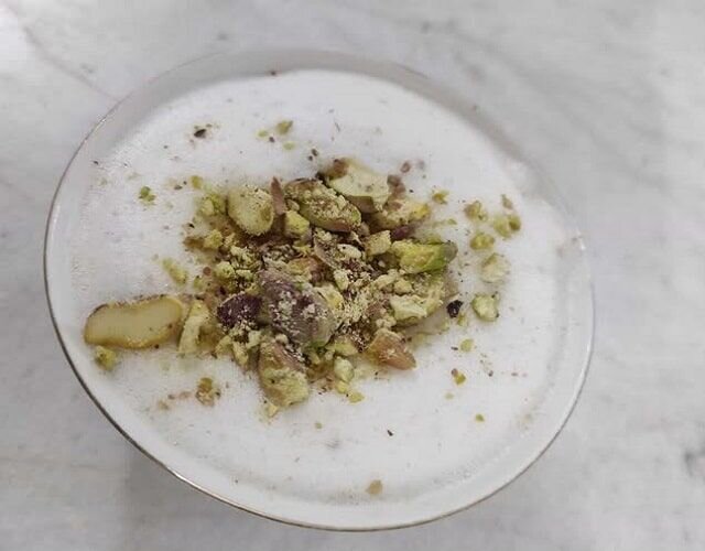 طرز تهیه دسر کف خراسانی (کف بیخ) + ۹ نکته مهم که باید بدانید