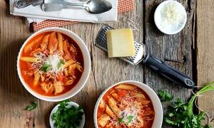 طرز تهیه سوپ مرغ و پارمزان