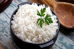 پخت برنج با این روغن هرگز چاق تان نمی کند