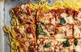 طرز تهیه پیتزا ماکارانی؛ یک ترکیب هیجان‌انگیز