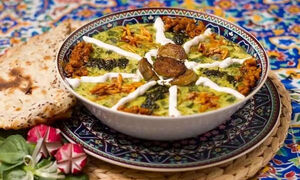  طرز تهیه آش بادمجان ملایری؛ آش لذیذ و دلچسب