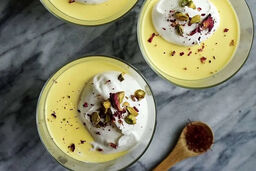 طرز تهیه ماقوت بستنی؛ دسر لطیف و خوشمزه برای افطار
