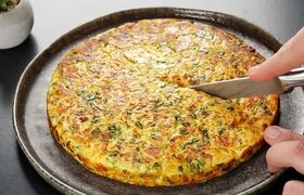 املت سیب زمینی و پنیر؛ یک صبحانه خوشمزه با پنیر پیتزا یا پنیر صبحانه