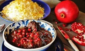طرز تهیه مرغ ناردون ؛ غذای پاییزی خوشمزه و معروف مازندرانی‌ها