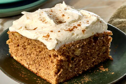 طرز تهیه کیک موز با روکش پنیر خامه‌ای