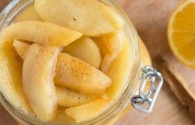 طرز تهیه کمپوت سیب خانگی بدون مزه آهنی قوطی‌های شرکتی