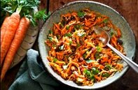 طرز تهیه سالاد سیب و هویج به سبک هندی
