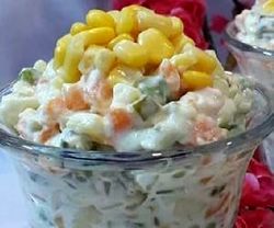 طرز تهیه سالاد آمریکایی خوشمزه خانگی مرحله به مرحله