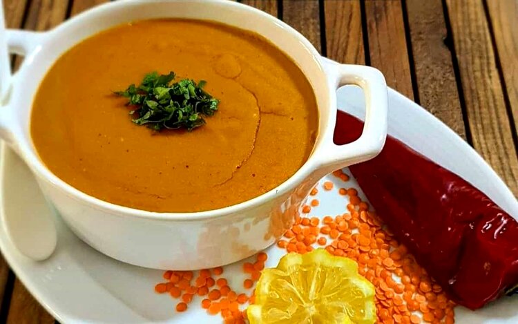 طرز تهیه سوپ مجلسی دال عدس با سبزیجات؛ فوری، خوشمزه و دلچسب