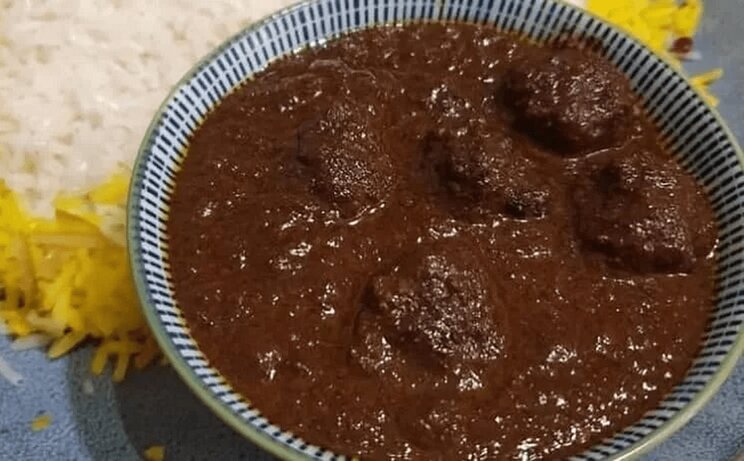 طرز تهیه فسنجون یزدی (متنجینه) به روش اصیل و سنتی با طعم لذیذ برای شب یلدا