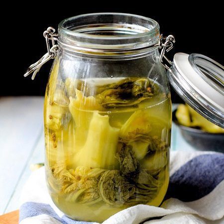 طرز تهیه 3 مدل ترشی برگ کرفس