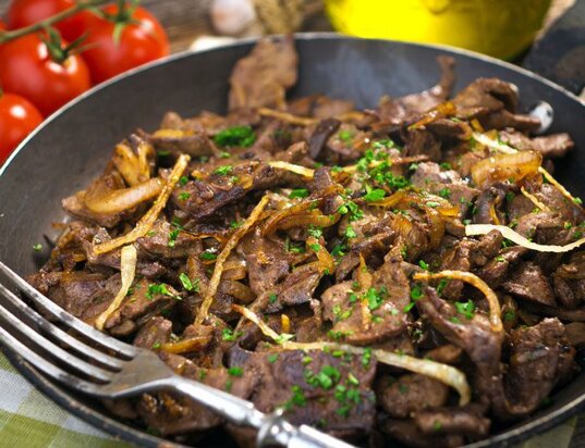(ویدیو) پخت غذا با جگر بره به سبک آشپز مشهور ترک