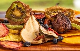 قبل از مصرف باید میوه‌های خشک را شست؟