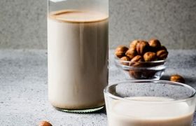 طرز تهیه شیر فندق خانگی
