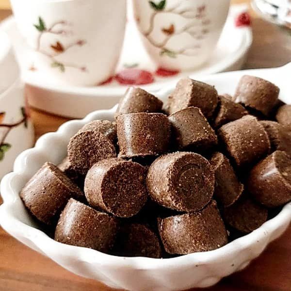طرز تهیه شکلات حبهای؛ راحت و سریع برای پذیرایی