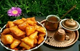 طرز تهیه گوش فیل سنتی با ماست