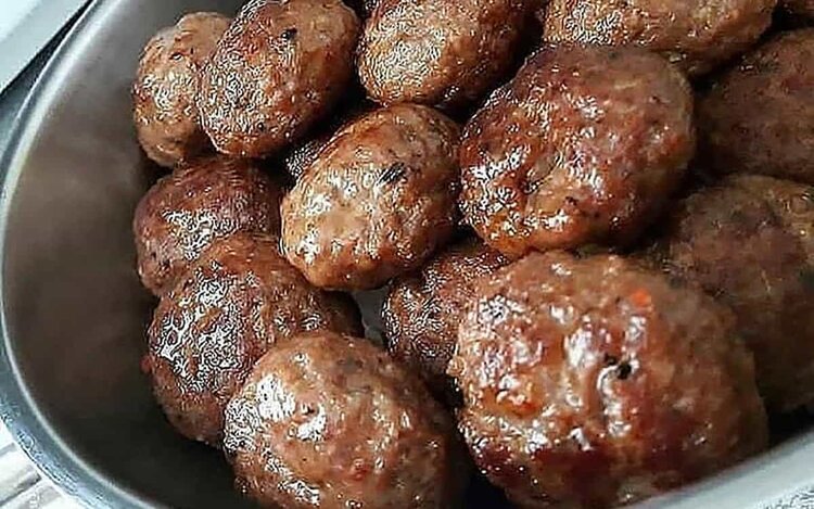طرز تهیه کتلت اصفهانی،خوشمزه و فوری