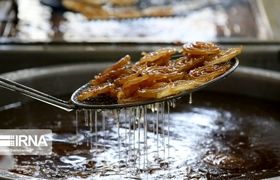 طرز تهیه زولبیای خانگی آسان