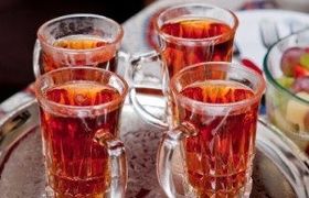 طرز تهیه چای زعفرانی برای افطاری خوشمزه