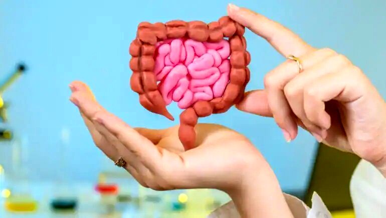 این خوراکیها را با معده خالی نخورید