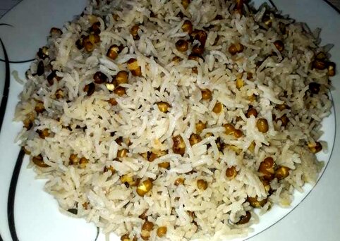 ماش پلو بدون گوشت و مرغ؛ غذایی ساده و کم هزینه