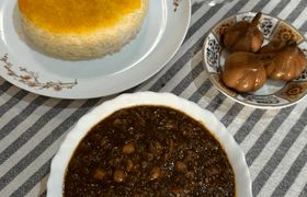 طرز تهیه لوبیا فسنجون گیلانی؛ یک خورش بدون گوشت