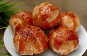 (ویدئو) طرز تهیه کوفته‌ مرغ با بیکن در فر