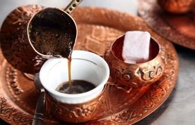 (ویدیو) طرز تهیه بهترین قهوه در ۵ دقیقه بدون قهوه ساز