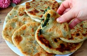 (ویدیو) طرز تهیه نان سبزیجات با آرد و آب