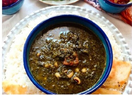دستور پخت خورش خرفه با گوشت با چشم بلبلی