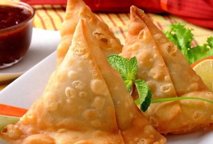 طرز تهیه چند مدل سمبوسه با قارچ (هنر سمبوسه پزی)