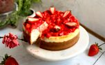طرز تهیه چیز کیک توت فرنگی با روش بن ماری