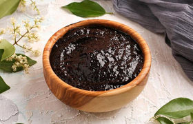طرز تهیه رب گوجه سبز؛ یک چاشنی اصیل