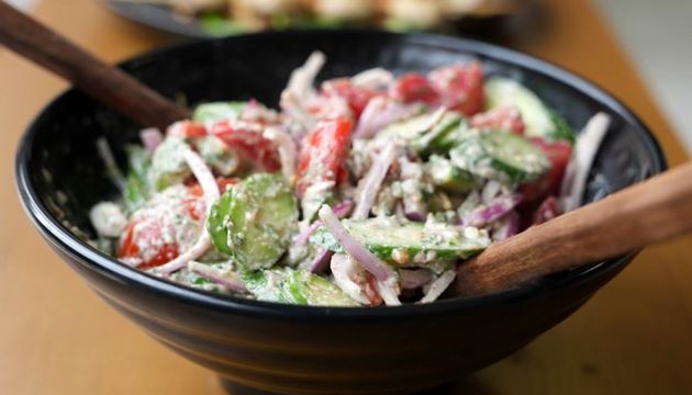 طرز تهیه سالاد گرجی با گردو؛ بافتی دلچسب و طعمی عمیق