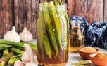 طرز تهیه ترشی بامیه خانگی به ۳ روش: با سرکه، گوجه و رب انار
