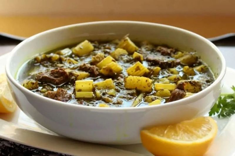خورش گیلاخه؛ غذای اصیل کردی که هوش از سرتان میبرد