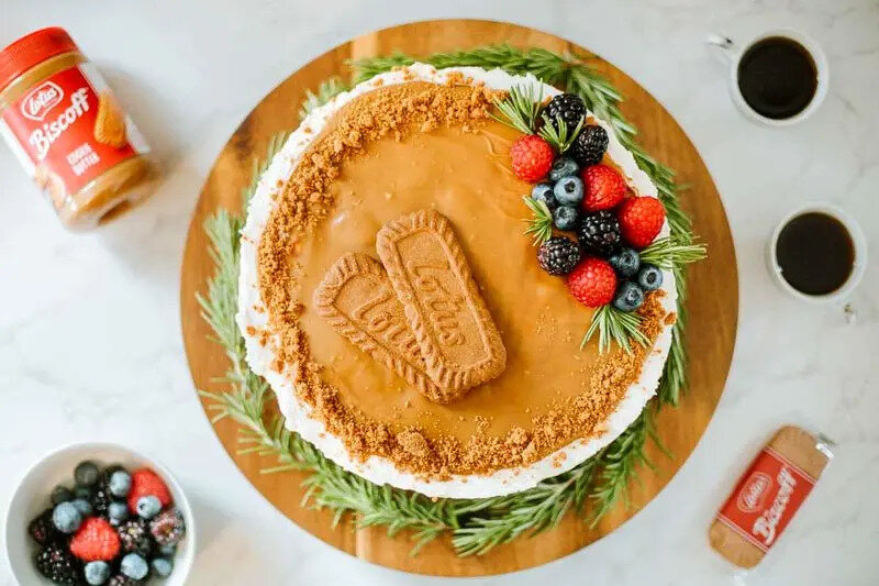  دسر بیسکوییت و انار با کرم لوتوس؛ ویژه شب چله