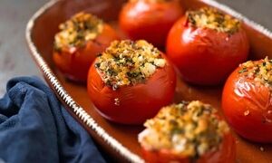 خودتان را از خوردن دلمه گوجه فرنگی محروم نکنید، طعمش بی نظیر است