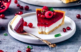دسر شب یلدا با بیسکویت چی درست کنیم؟