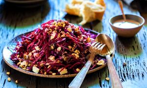 این سالاد پاییزی مخصوص شب یلدا است