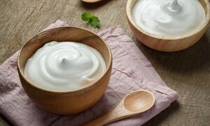 آیا می‌توانید ماست خامه‌ای بدون مواد نگه‌دارنده درست کنید؟