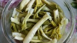 دستور تهیه خانگی ترشی خوشمزه کنگر