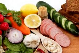غذاها چطور شما را خوش‌بوتر و جذاب‌تر می‌کنند؟