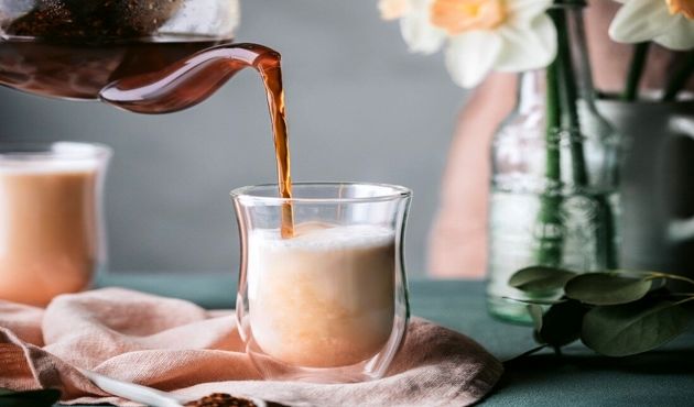 طرز تهیه چای لاته خانگی؛ خوش‌عطر و آرام‌بخش