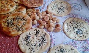 کولیره؛ نان سنتی سنندج با بافتی نرم و نیمه‌شیرین