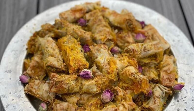 طرز تهیه باقلوا با ارده و شیره انگور؛ ترد و خوش طعم