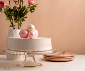 طرز تهیه کیک دو تخم مرغی با ماست؛ واسه تولد و ...