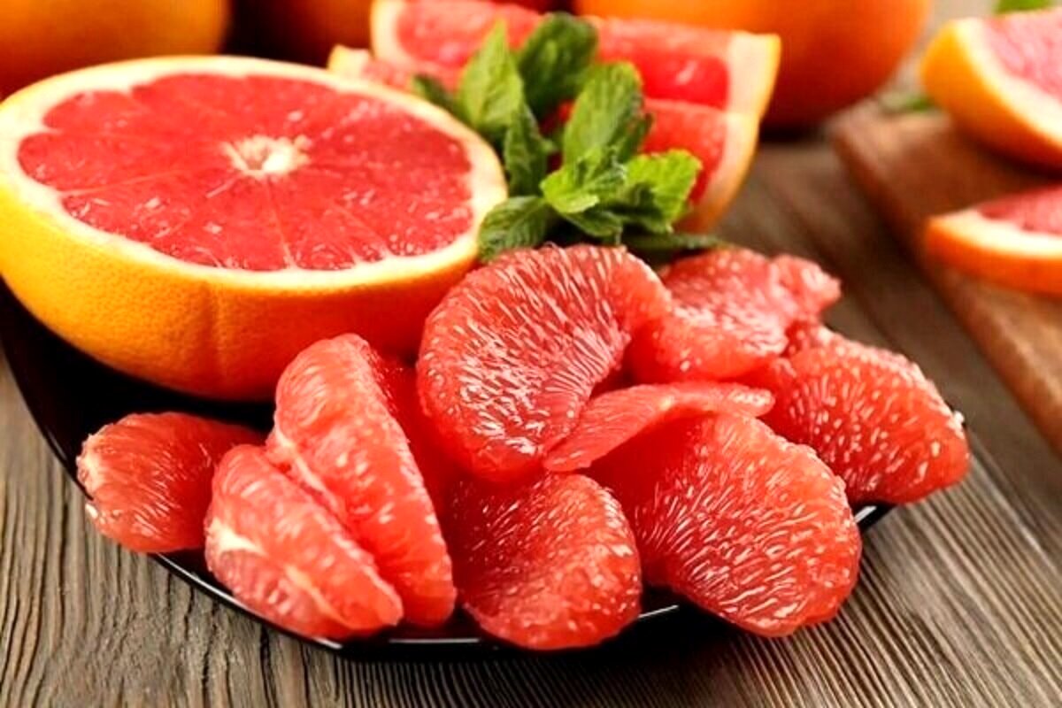 چه میوه‌هایی برای کاهش وزن مناسب‌اند؟