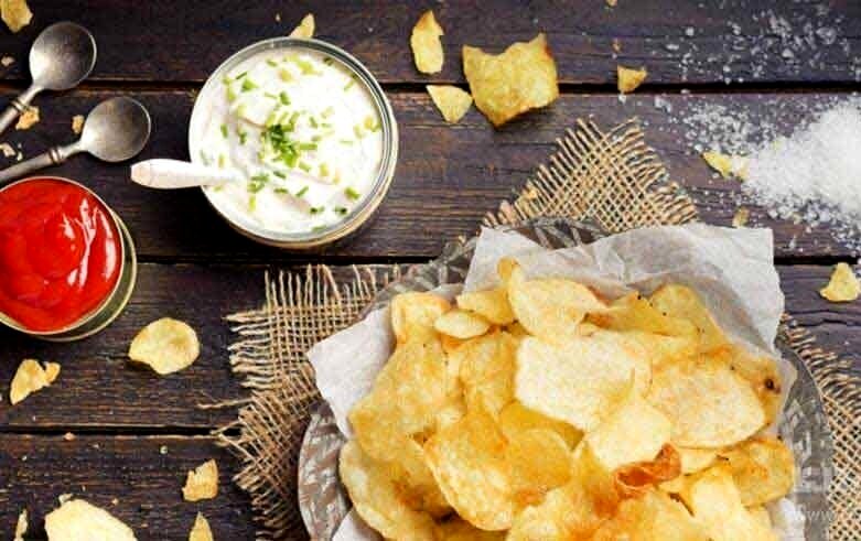 چیپس خانگی ؛ طعمی متفاوت تر و ارزان تر از بسته بندی های شرکتی
