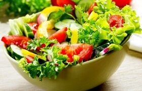 ۵ دسر و سالاد کم‌کالری برای روزهای کم‌تحرک؛ راهکاری ساده برای جلوگیری از افزایش وزن